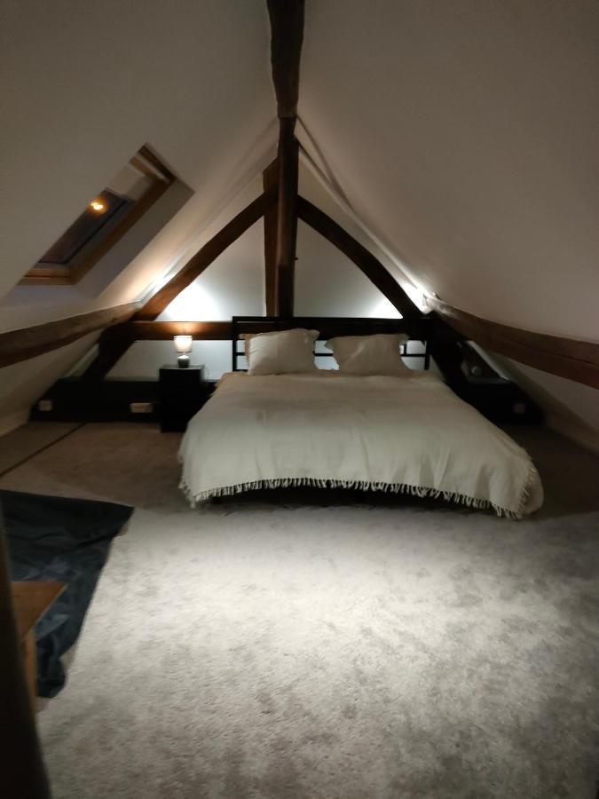 Le Calme A La Source Villa Brechamps Eksteriør bilde